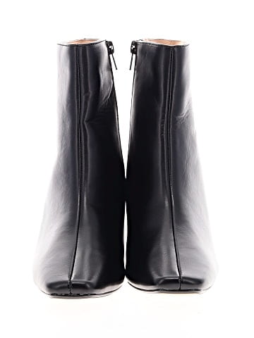 Journee Collection Ankle Boots (view 2)