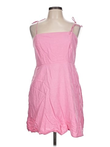 Old Navy Casual Dress (view 1)