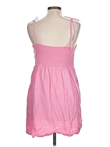 Old Navy Casual Dress (view 2)