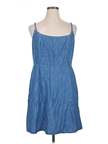 Old Navy Casual Dress (view 1)