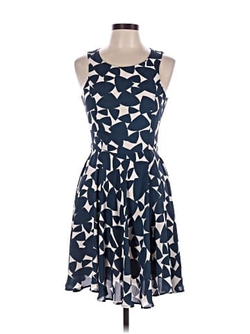 Avaleigh Casual Dress (view 1)