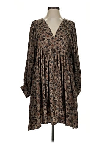 Grade & Gather 3/4 Sleeve Blouse (view 1)
