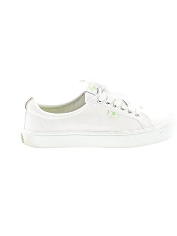 Cariuma Sneakers (view 1)