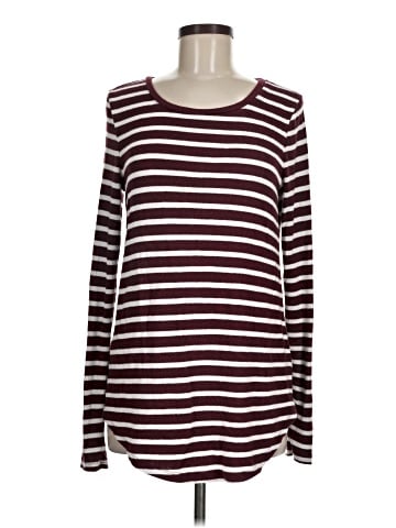 Old Navy Long Sleeve T-Shirt (view 1)