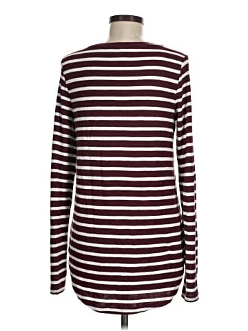 Old Navy Long Sleeve T-Shirt (view 2)