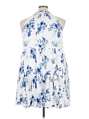 Belle Isle by Torrid Casual Dress (view 2)