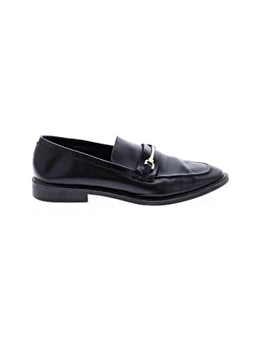 Zara Flats (view 1)