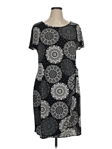 Signature by Robbie Bee Casual Dress (view 1)
