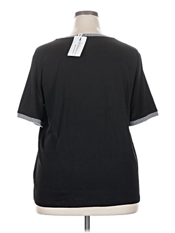 Merokeety Short Sleeve T-Shirt (view 2)