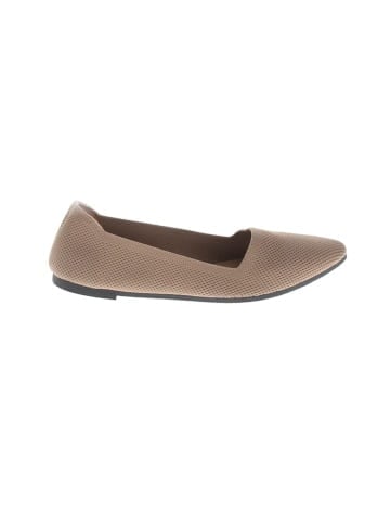 Mia Flats (view 1)