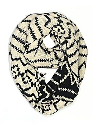 Maurices Scarf (view 1)