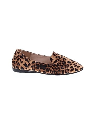 Unbranded Flats (view 1)