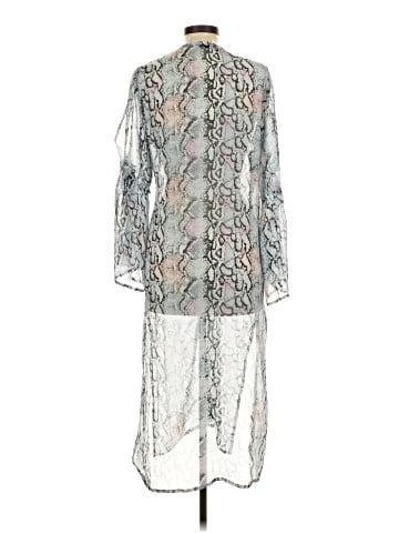 Kendall & Kylie Kimono (view 2)