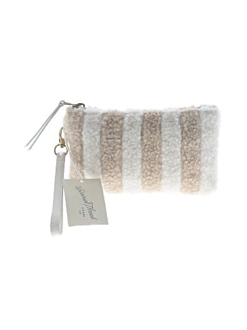 Universal Thread Wristlet (view 1)