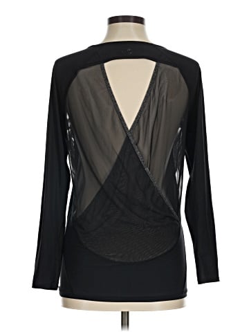 Lululemon Athletica Long Sleeve T-Shirt (view 2)