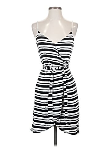 Universal Thread Casual Dress (view 1)