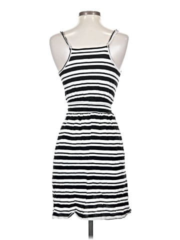 Universal Thread Casual Dress (view 2)
