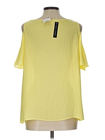 Violet & Claire Short Sleeve Blouse (view 2)