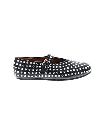 Unbranded Flats (view 1)