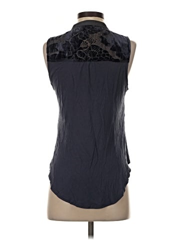 Tiny Sleeveless Blouse (view 2)