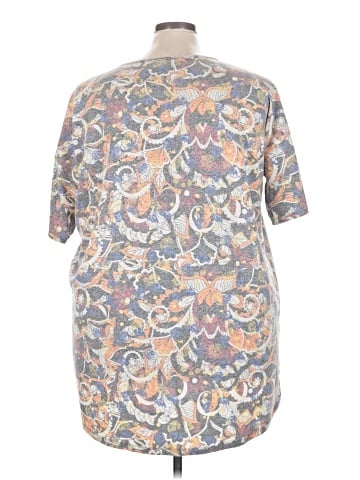 Lularoe Short Sleeve T-Shirt (view 2)