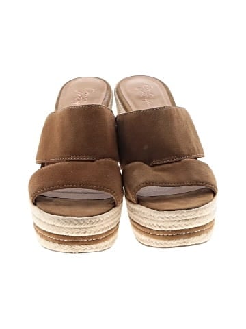 Crown Vintage Wedges (view 2)