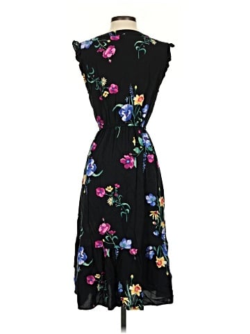 Old Navy Casual Dress (view 2)