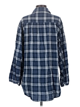 Vince. 3/4 Sleeve Button-Down Shirt (view 2)