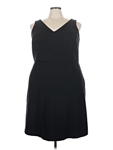Ann Taylor LOFT Cocktail Dress (view 1)
