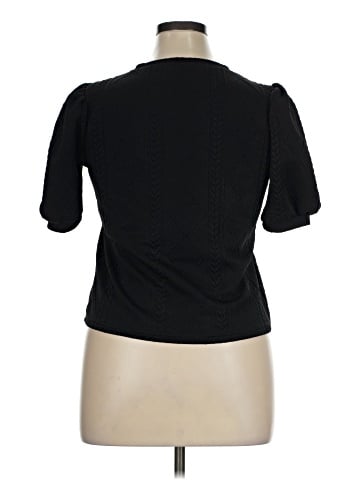 DAZY Short Sleeve Top (view 2)