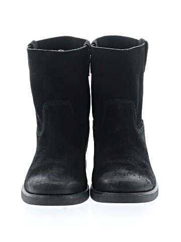 Ugg Boots (view 2)