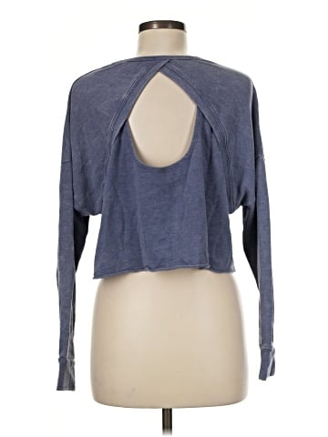 colsie Long Sleeve T-Shirt (view 2)