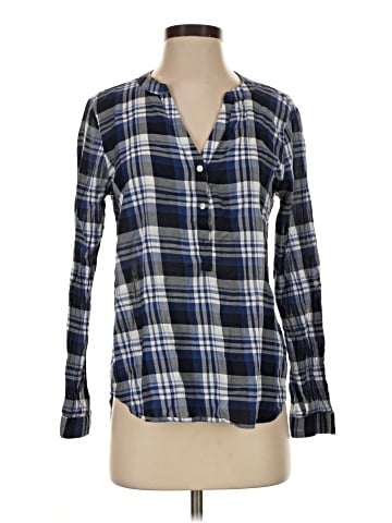 Gap Outlet Long Sleeve Button-Down Shirt (view 1)