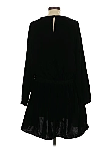 Universal Thread Casual Dress (view 2)