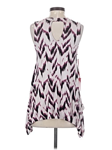 Jennifer Lopez Sleeveless Blouse (view 2)