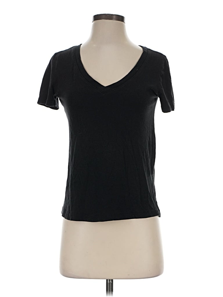 Pre-owned Forever 21 Short Sleeve T-shirt In Black