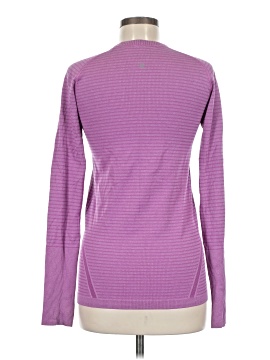 Lululemon Athletica Long Sleeve T-Shirt (view 2)
