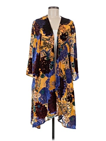Floreat Kimono (view 1)