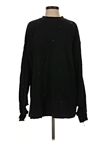 We11done 2022 Sweatshirt (view 1)