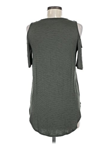 Final Touch Short Sleeve Top (view 2)