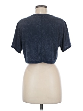 Lululemon Athletica Short Sleeve T-Shirt (view 2)