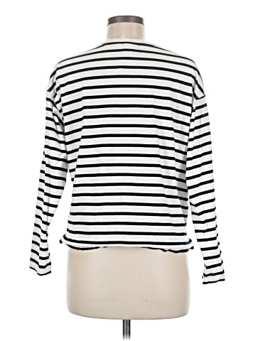 Old Navy Long Sleeve T-Shirt (view 2)