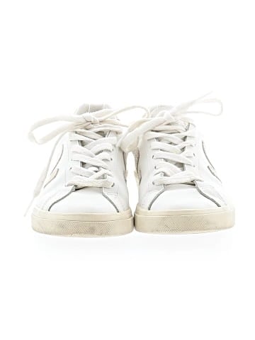 VEJA Sneakers (view 2)