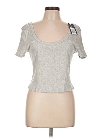 Universal Thread Short Sleeve T-Shirt (view 1)