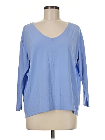 Lululemon Athletica 3/4 Sleeve T-Shirt (view 1)