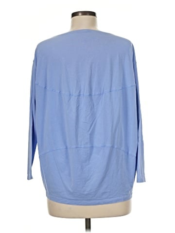 Lululemon Athletica 3/4 Sleeve T-Shirt (view 2)