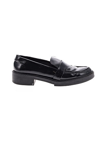 Zara Flats (view 1)