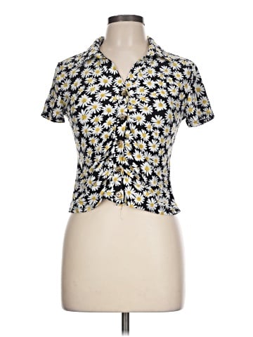 No Boundaries Short Sleeve Blouse (view 1)