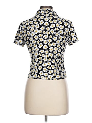 No Boundaries Short Sleeve Blouse (view 2)