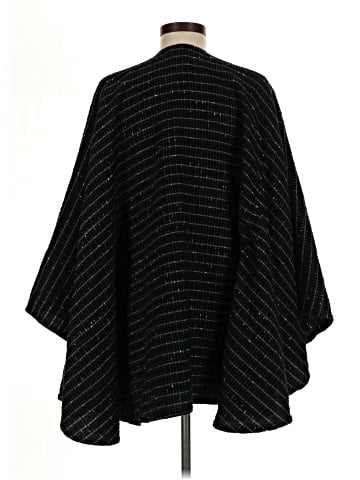 Newport News Poncho (view 2)